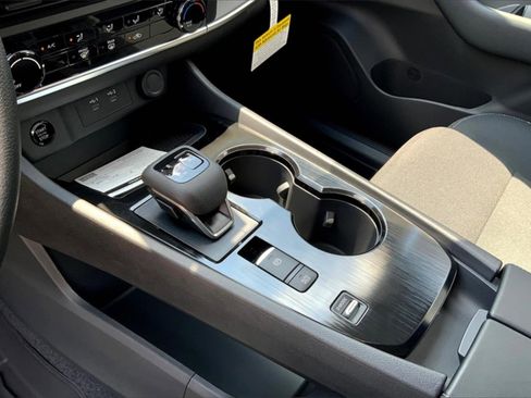 New 2026 Nissan Rogue S image 9