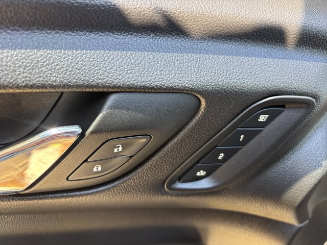 Used 2023 GMC Acadia Denali FWD image 22