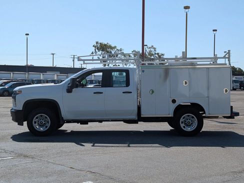 Used 2022 Chevrolet Silverado 3500 W/T RWD image 5