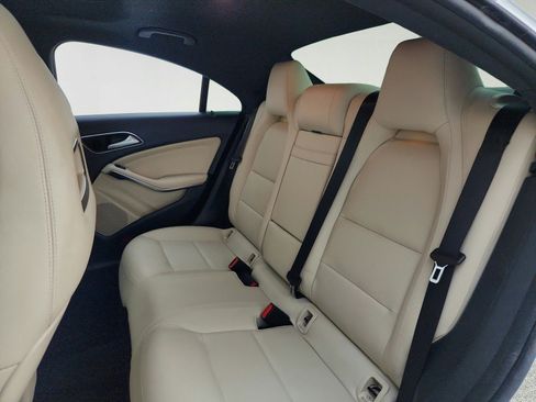 Used 2019 Mercedes-Benz CLA 250 image 27