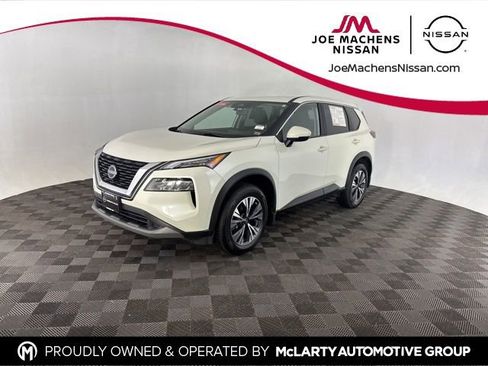 Certified 2023 Nissan Rogue SV image 3