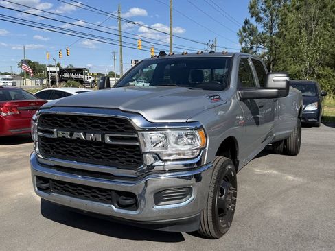 Used 2023 RAM 3500 Tradesman AWD/4WD image 3