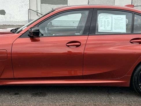 Used 2021 BMW 330e xDrive 330e xDrive w/ M Sport Package image 8