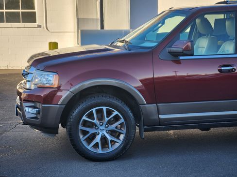 Used 2015 Ford Expedition EL Limited w/ Equipment Group 301A image 2