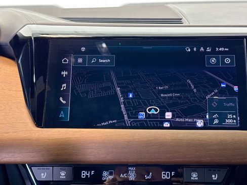 Used 2023 Audi e-tron GT Premium Plus image 13