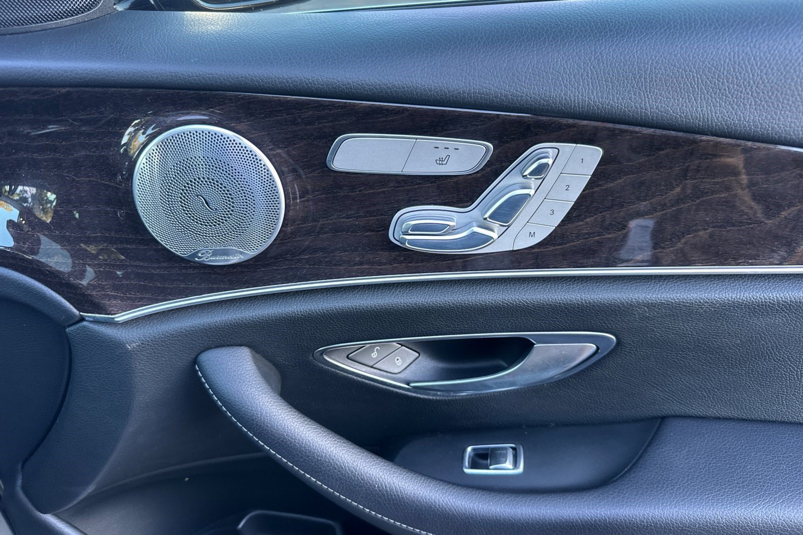 Used 2017 Mercedes-Benz E 400 4MATIC Wagon image 21