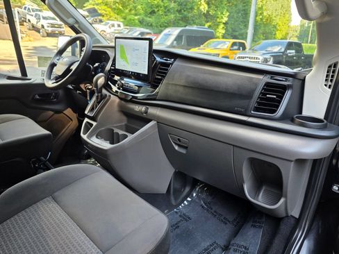 Used 2024 Ford Transit 350 XLT RWD image 30