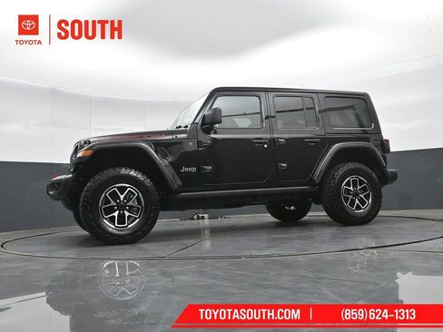 Used 2026 Jeep Wrangler Unlimited Rubicon AWD/4WD image 39