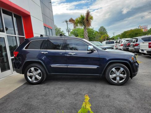 Used 2013 Jeep Grand Cherokee Limited w/ Luxury Group II AWD/4WD image 8
