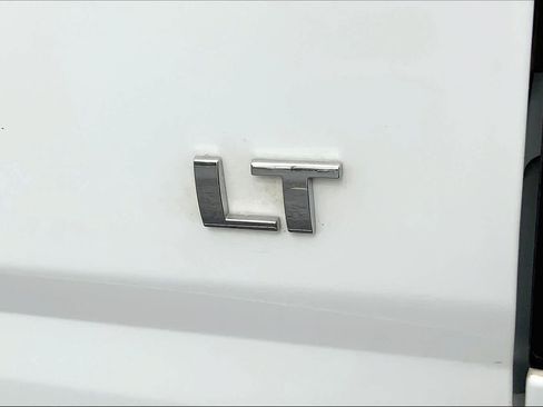 Used 2017 Chevrolet Colorado LT w/ LT Convenience Package RWD image 10