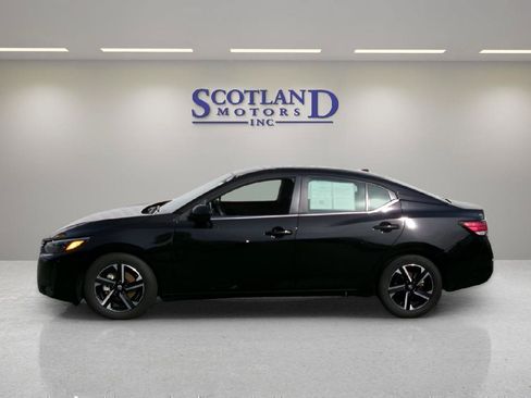 Used 2024 Nissan Sentra SV FWD image 1