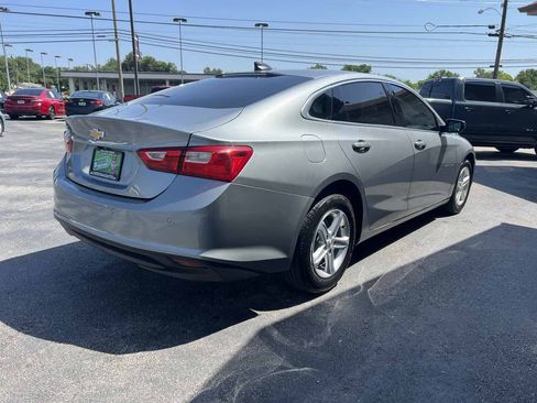 Used 2024 Chevrolet Malibu LS FWD image 5