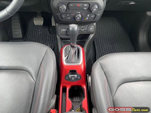 Certified 2021 Jeep Renegade Trailhawk image 13