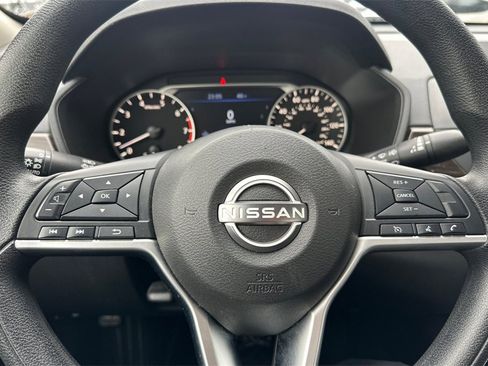 Used 2024 Nissan Altima 2.5 SV image 26