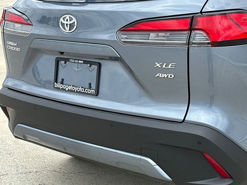 Used 2024 Toyota Corolla Cross XLE AWD/4WD image 5