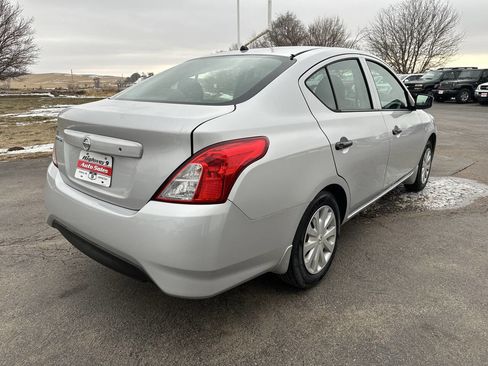 Used 2016 Nissan Versa S image 5