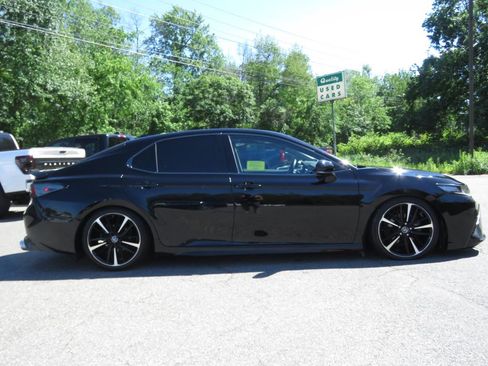 Used 2019 Toyota Camry XSE w/ Driver Assist Package FWD image 4