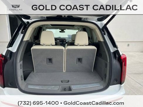 Certified 2023 Cadillac XT6 Premium Luxury AWD/4WD image 12