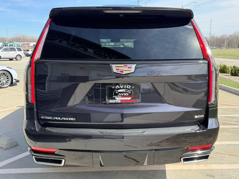 Used 2022 Cadillac Escalade Premium Luxury Platinum w/ LPO, Floor Liner Package image 5
