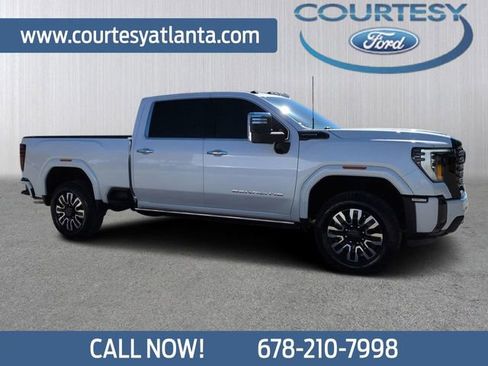 Used 2025 GMC Sierra 2500 Denali Ultimate w/ Max Trailering Package AWD/4WD image 1
