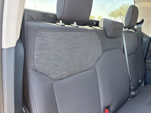 Certified 2025 Ford Maverick XL FWD image 20