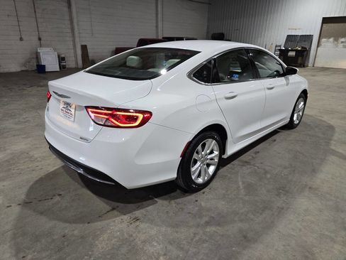 Used 2016 Chrysler 200 Limited image 12