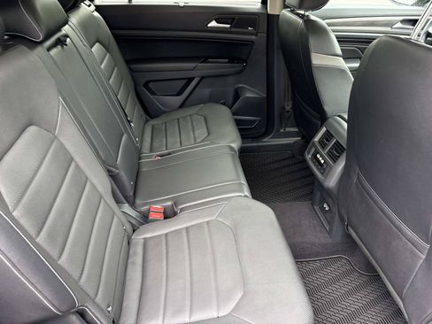Used 2021 Volkswagen Atlas SEL Premium AWD/4WD image 32