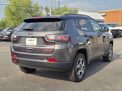 Used 2022 Jeep Compass Trailhawk w/ Trailhawk Elite Group AWD/4WD image 6
