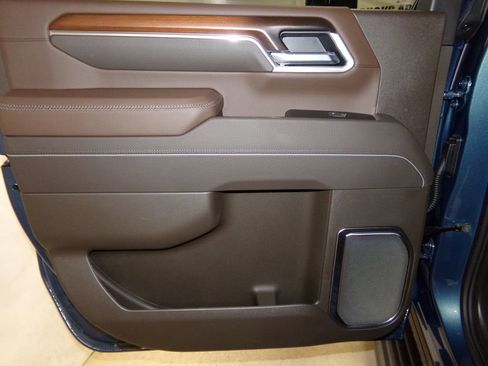 New 2025 GMC Sierra 2500 Denali w/ Technology Package image 11