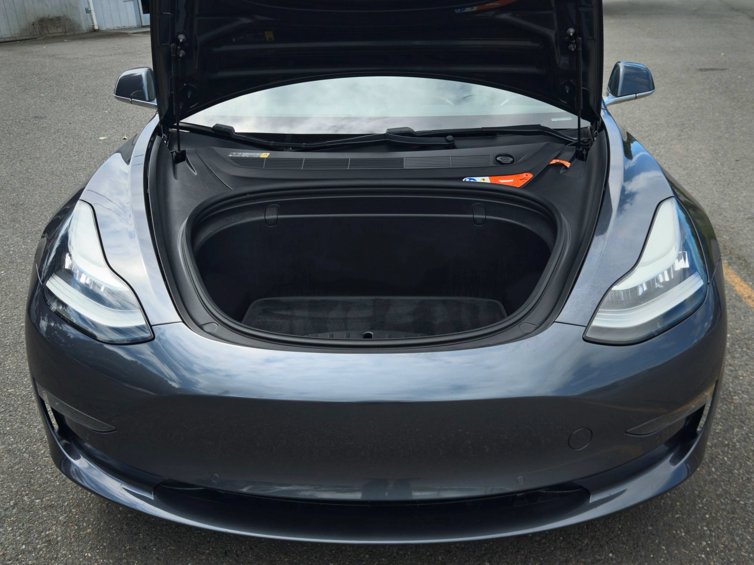 Used 2018 Tesla Model 3 Long Range RWD image 44