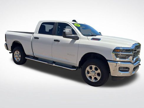 Used 2026 RAM 2500 Big Horn AWD/4WD image 9