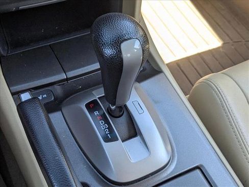 Used 2011 Honda Accord EX-L image 12