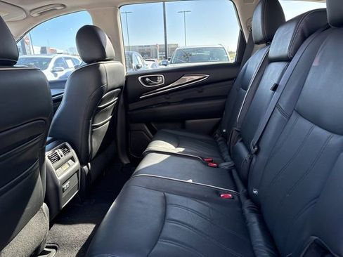 Used 2019 INFINITI QX60 Luxe w/ Essential Package image 7