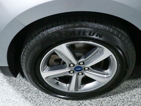 Used 2021 Ford Edge SEL w/ Convenience Package FWD image 11