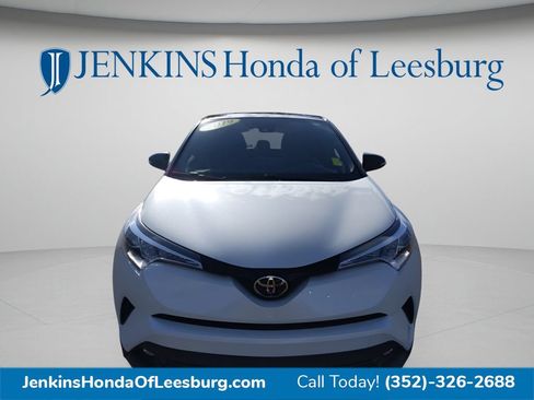Used 2019 Toyota C-HR Limited FWD image 8