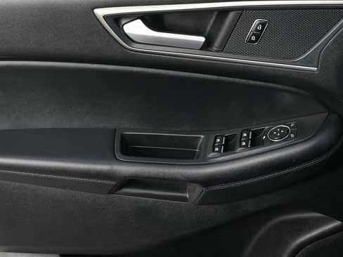 Used 2024 Ford Edge SEL image 20