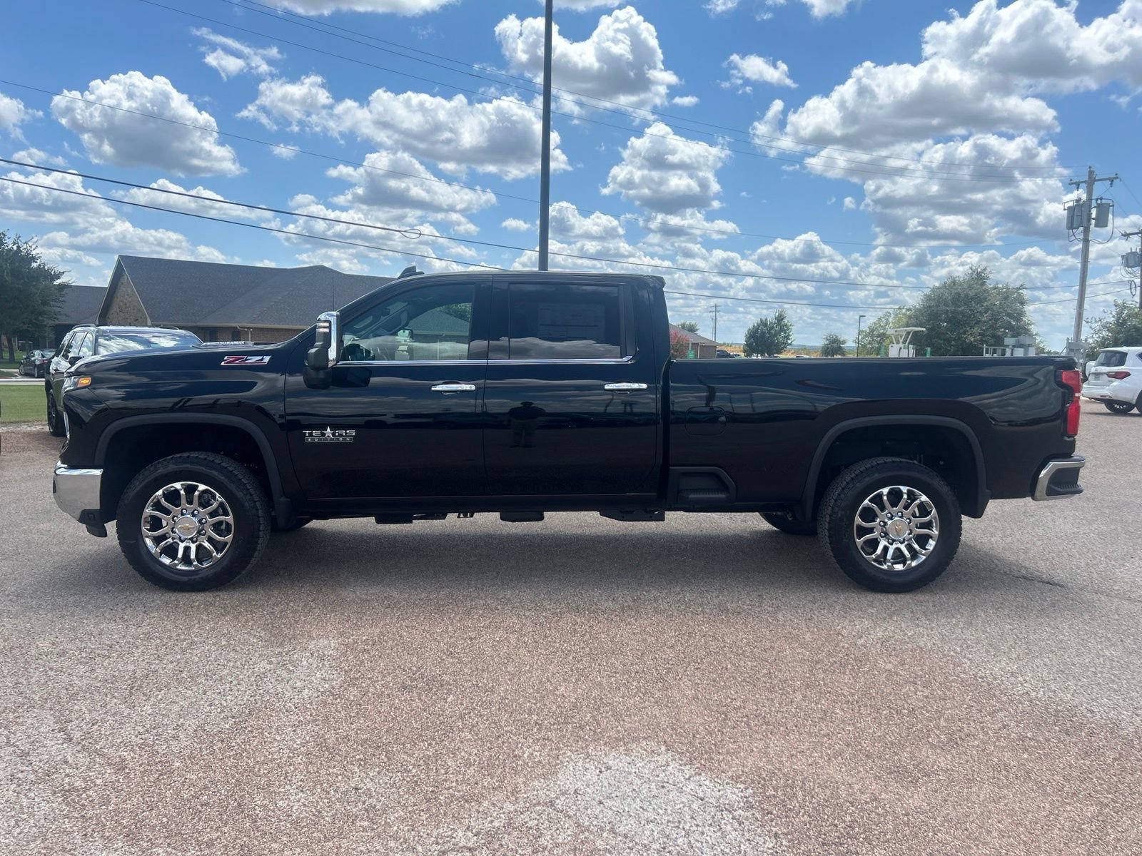 New 2026 Chevrolet Silverado 3500 LTZ w/ LTZ Premium Texas Edition AWD/4WD image 2
