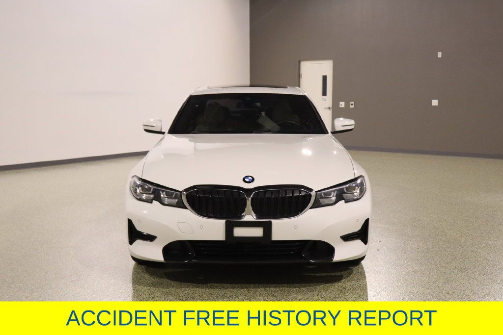 Used 2020 BMW 330i Sedan w/ Driving Assistance Package RWD image 2