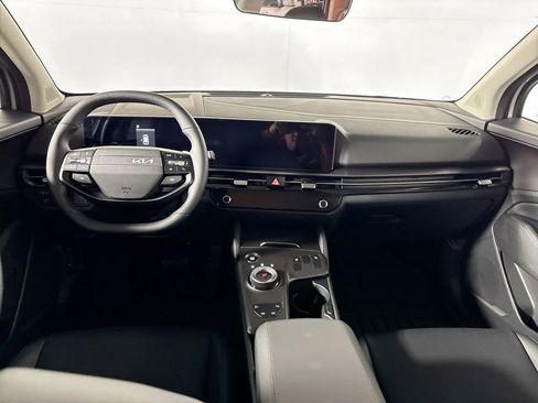 New 2026 Kia Sportage EX image 12