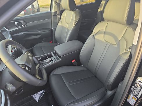 New 2026 Kia Sorento S w/ S Panoramic Sunroof Package image 17