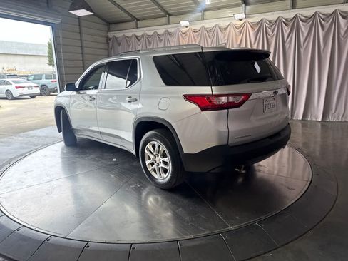 Used 2018 Chevrolet Traverse LT FWD image 7