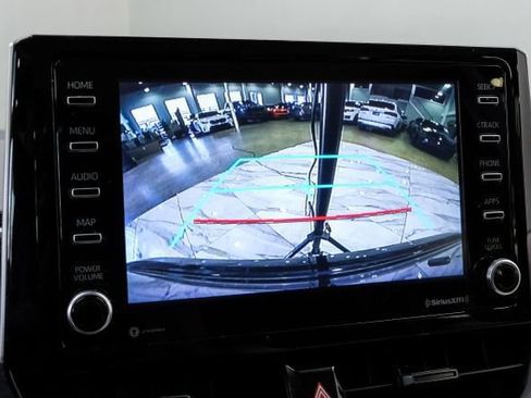 Used 2021 Toyota Corolla LE FWD image 23