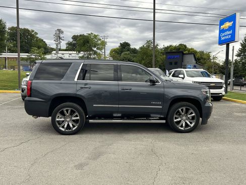 Used 2019 Chevrolet Tahoe LT w/ LT Signature Package AWD/4WD image 8