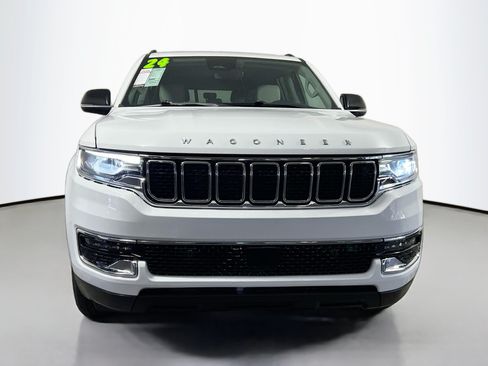Used 2024 Jeep Wagoneer Series II w/ Flexible Seating Group RWD image 11