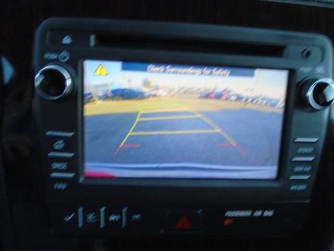 Used 2017 Chevrolet Traverse LT AWD/4WD image 10