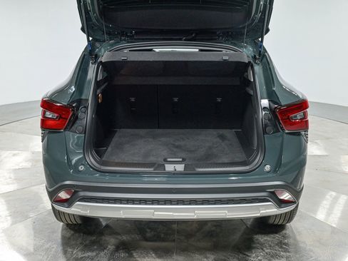 Used 2025 Chevrolet Trax LT w/ Driver Confidence Package image 6