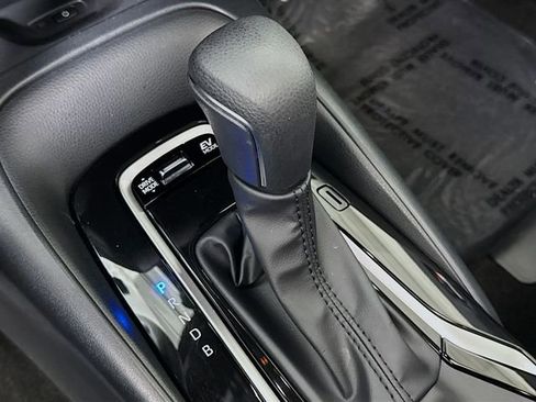 Certified 2025 Toyota Corolla SE w/ SE Premium Package image 16