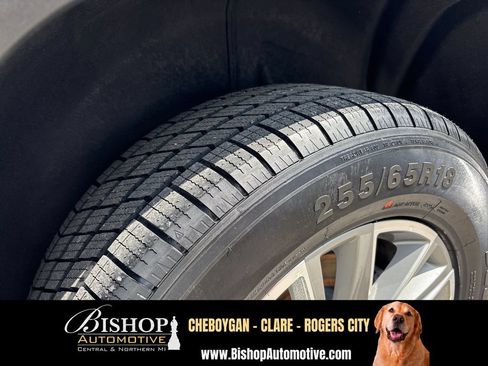 Used 2023 Chevrolet Traverse LT w/ LPO, Floor Liner Package AWD/4WD image 17