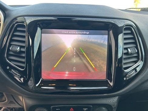 Used 2020 Jeep Compass Limited w/ Safety & Security Group image 29