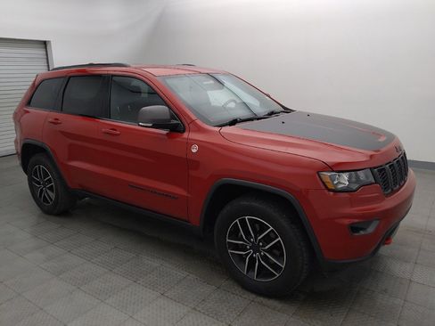 Used 2019 Jeep Grand Cherokee Trailhawk AWD/4WD image 11